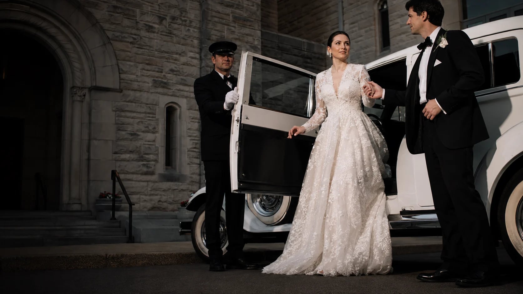 Weddings, airport transfers, corporate travel, group transportation and nights out—planned from pickup to final drop-off.
