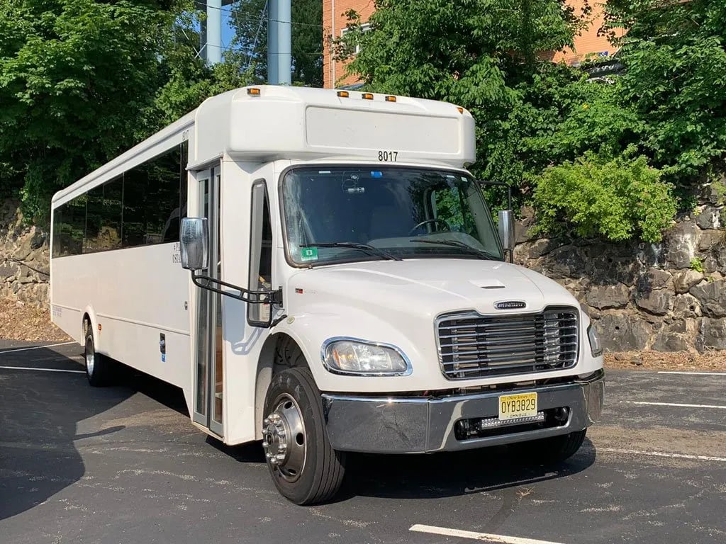 38 Passenger Party Bus, gallery photograph 1